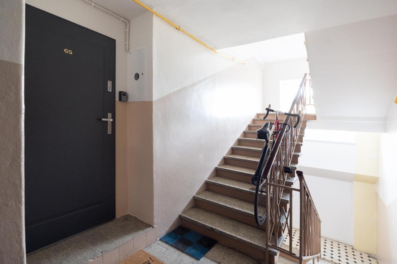Bulwary Wislane Modern Apartment Varsovia Exterior foto