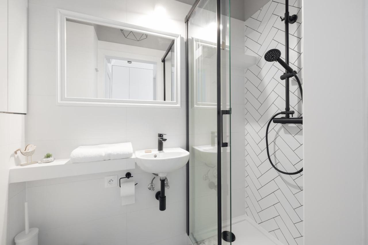 Bulwary Wislane Modern Apartment Varsovia Exterior foto